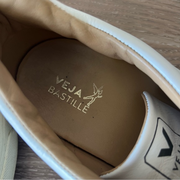 Veja Barneys Esplar Red Tilapia Sneakers - Picture 7 of 9